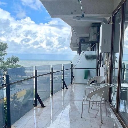 Daniel Sea View Apartment Batumi Exterior photo